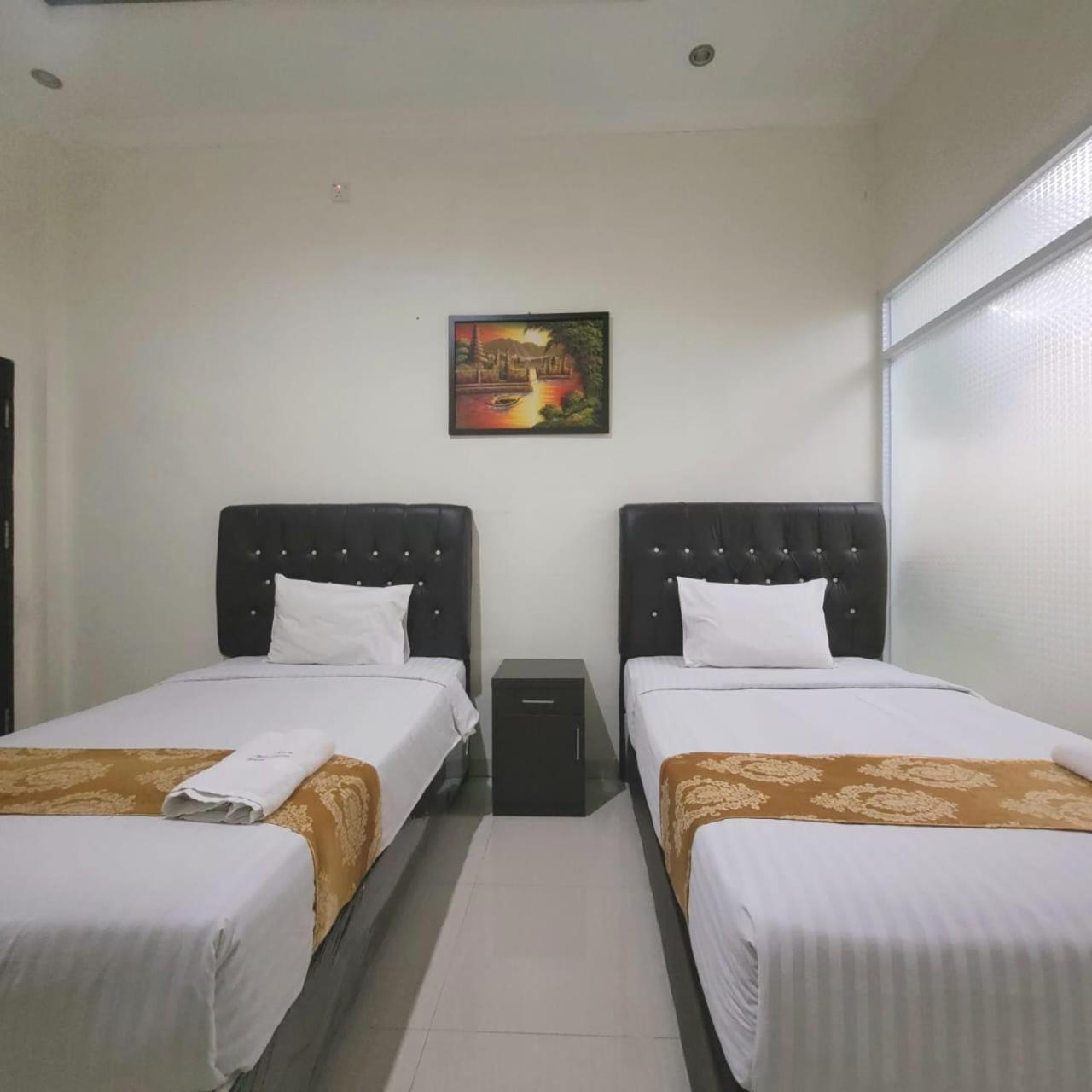 Mahakam Guest House Padang  Oda fotoğraf